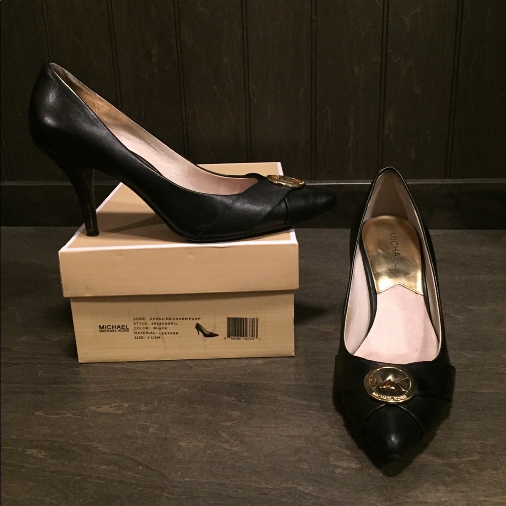 Michael Kors Caroline Charm Pump